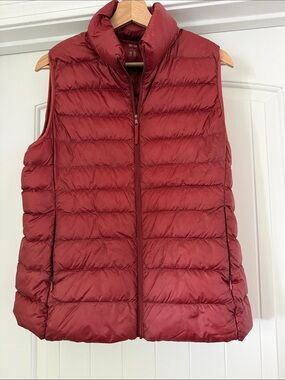 Uniqlo Rust Red Quilted Puffer Jacket